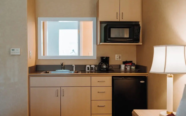 Skaneateles Suites