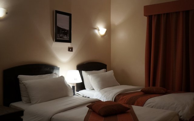 Petra by Night Hotel in Wadi Musa, Jordan from 243$, photos, reviews - zenhotels.com guestroom