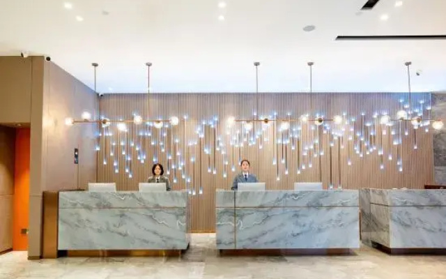 CHAMJOY HOTEL(Jiangshan Hushan Park|Administrative Service Center)