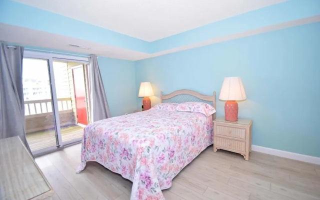 Seascape-heron Harbour 200-9 2 Bedroom Condo by RedAwning