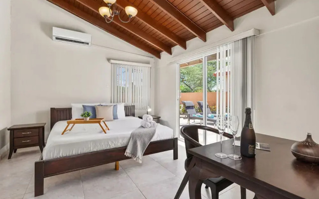 Cozy 1br1ba w Private Pool Patio Close 2 Beach