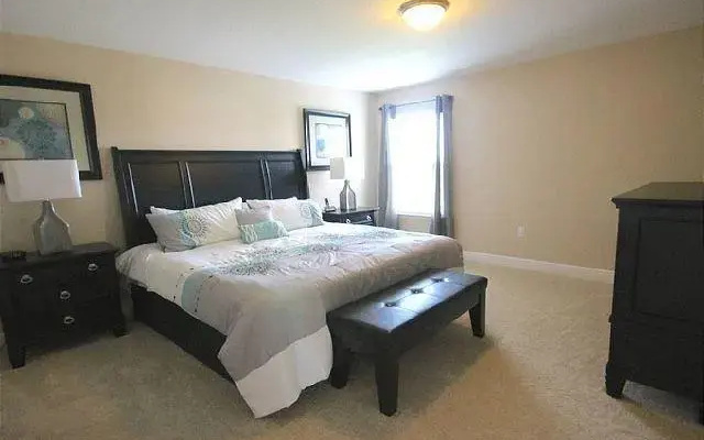 Oakview Drive House