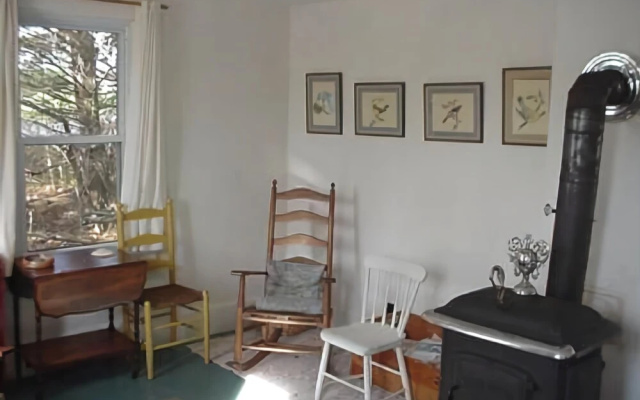 Blue House - Two Bedroom Home