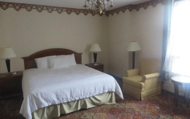 Urbana Landmark Hotel