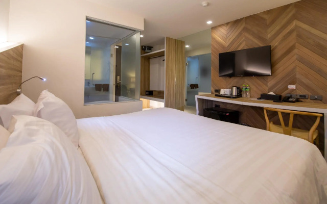 We Terminal Hotel