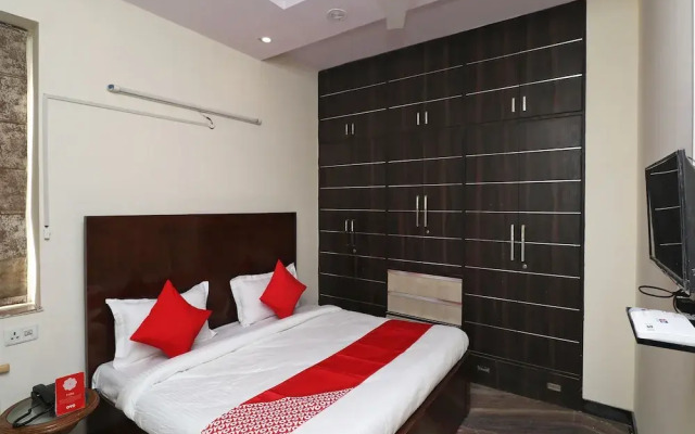 OYO 49758 Hotel Royal Harbour