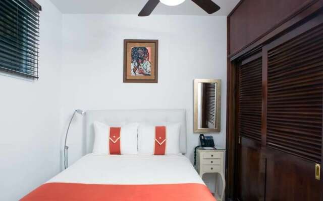 Altamont West Hotel вид на фасад