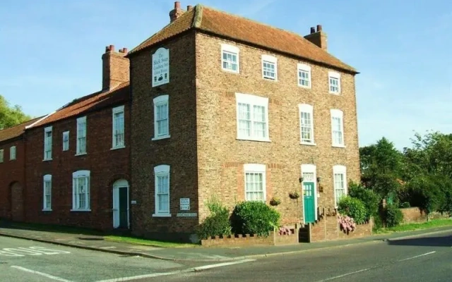 Black Swan Guest House