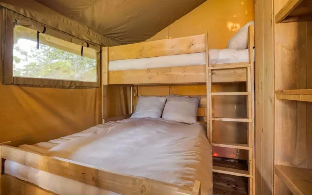 Comet Glamping Tent, Ardennes