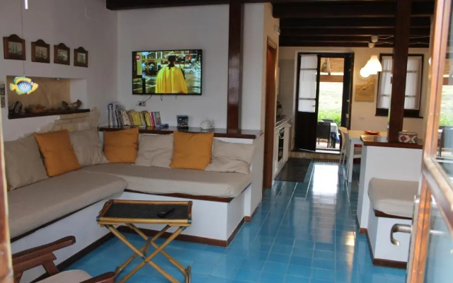 "CASA CANSELLA" a few steps from the sea
