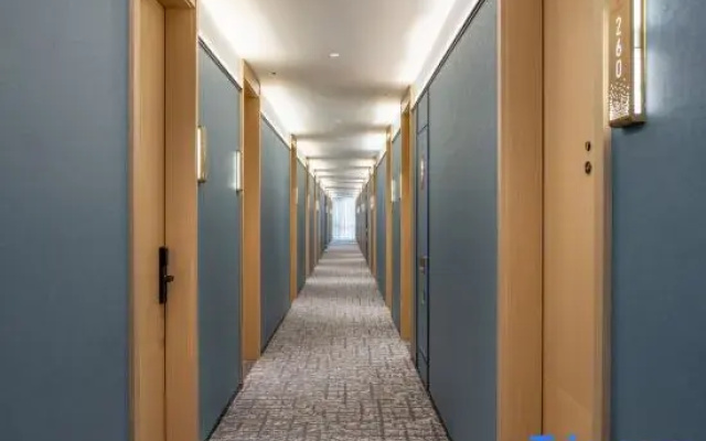 Zoe Hotel