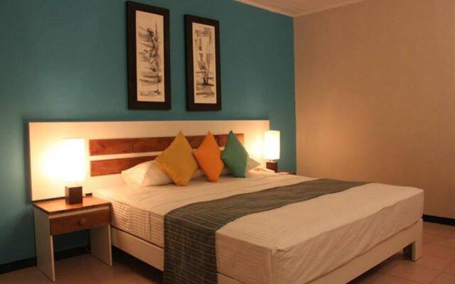 Bay Beach Hotel Weligam In Weligama Sri Lanka From 53 - 