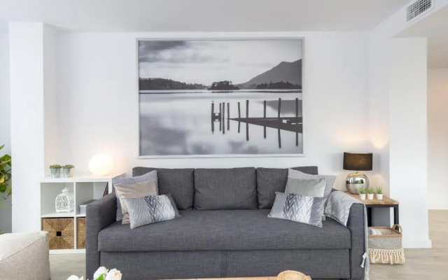 Urbe10 Angel Ganivet 2 Bedrooms Apartment