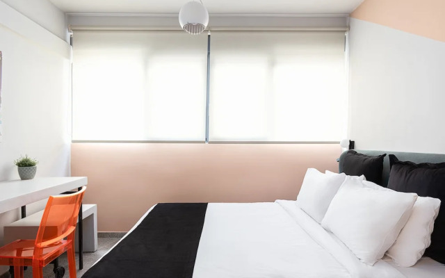 Acropolis Pop Art Apartment