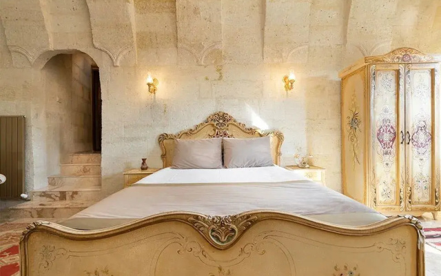 House 1938 Special Cave Hotel