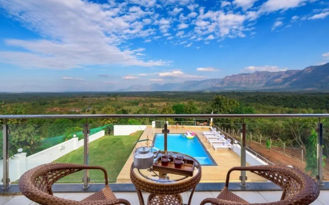 Stay Serene Luxury