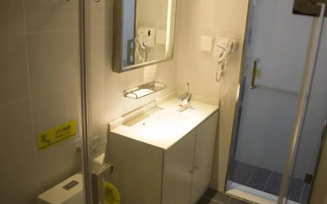7Days Inn Huaihua Zhijiang Pedestrian Street Branch