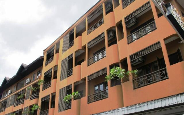 Отель Keerati Homestay Таиланд, Паттайя - отзывы, цены и фото номеров - забронировать отель Keerati Homestay онлайн вид на фасад