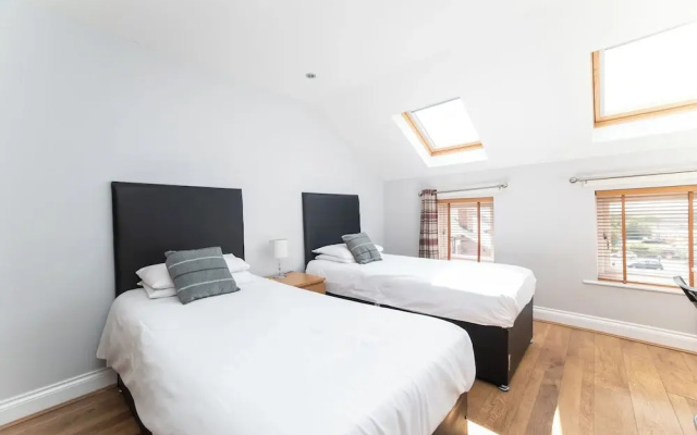 2 Bedroom Luxury Apartment