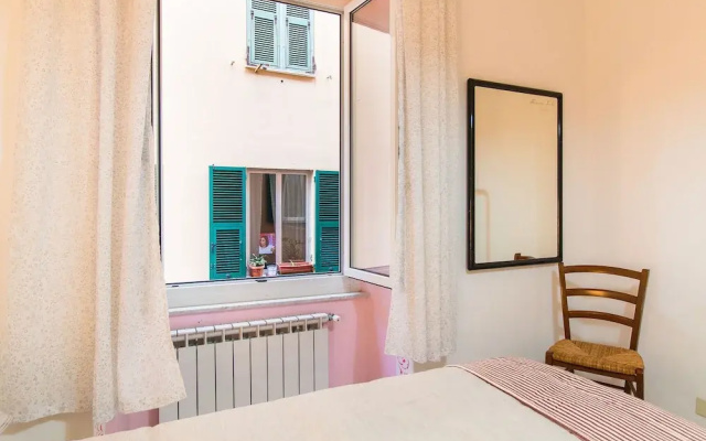 Principe Railway Station Flat