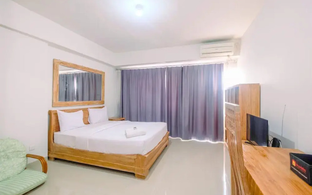 Homey And Cozy Studio At Park View Condominium Apartment