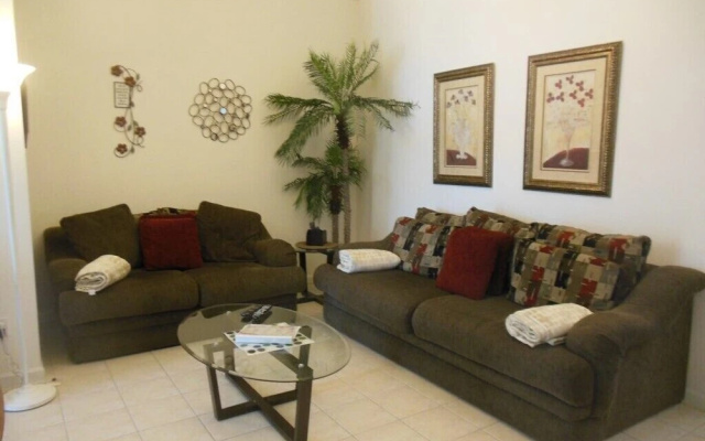 3 Bedroom, 2 Bath Disney Pool Home!