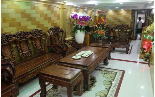 Khach San MTT