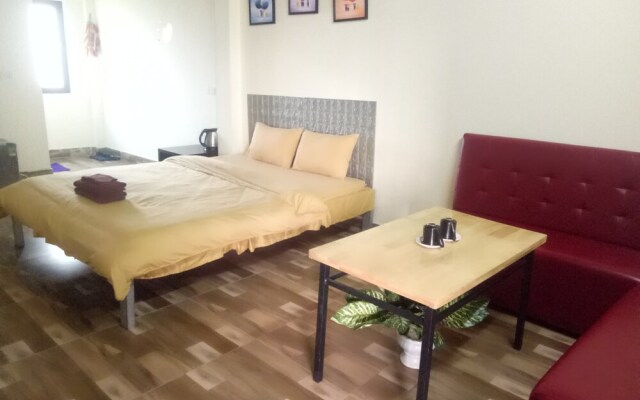 Отель Coffe House Homestay Ханой вид на фасад