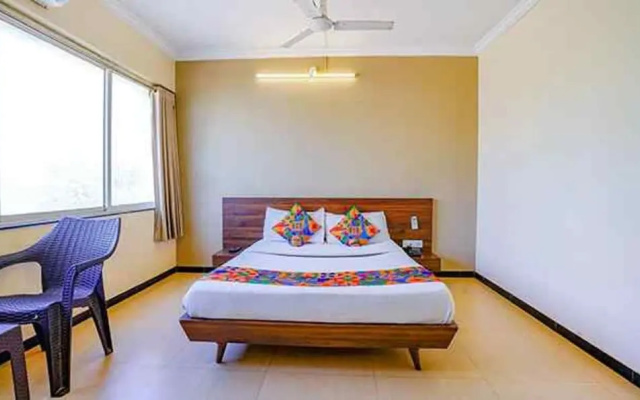 Fabhotel Peaceful Stay