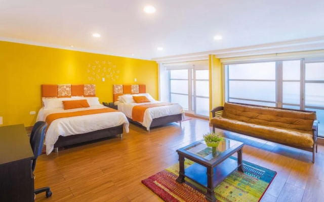 Casa Madrigal Hotel