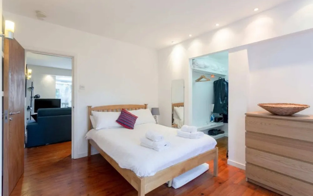 Fantastic and Bright 1 Bedroom Garden Flat
