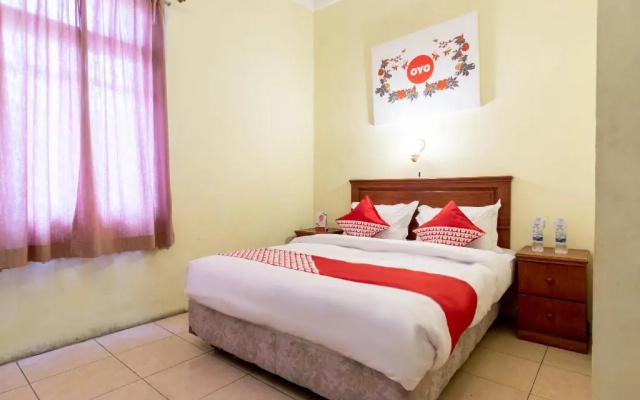 OYO 1030 Hotel Bumi Asih