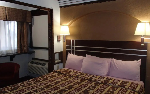 Budget Inn & Suites Shoreline
