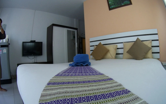 Rapeepong Hotel