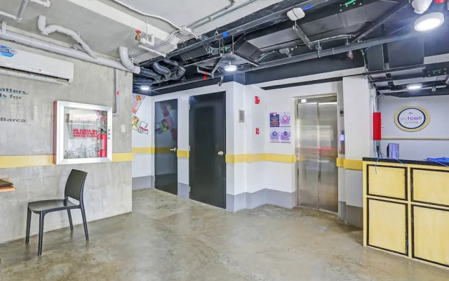 MyTown Madrid, Classy Hostel Bunkbeds Makati Metro Manila