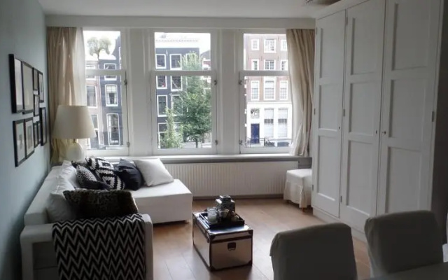 Canalside Apartments