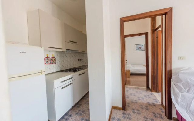 Nice Apartment With Balcony and View