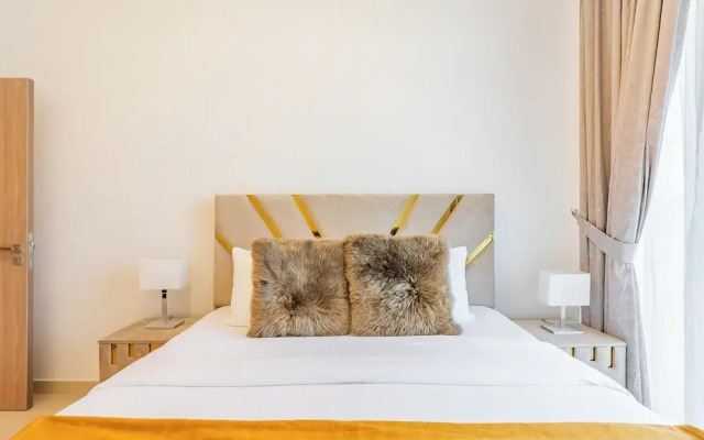 Luxury Meydan Escape Condo with City View