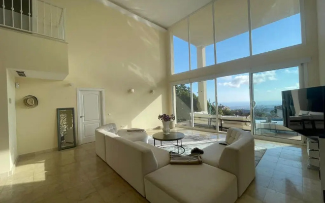 Villa Olga MARBELLA- GOLDEN MILE -Breathtaking SEA VIEW- PRIVATE POOL