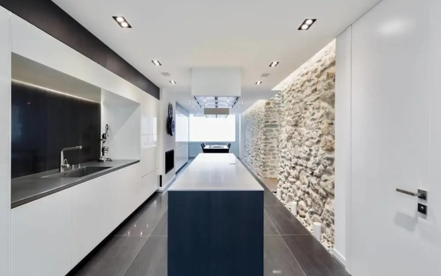 6BD Famous Luxury Design Awarded Villa