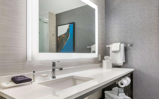 Cambria Hotel Niagara Falls