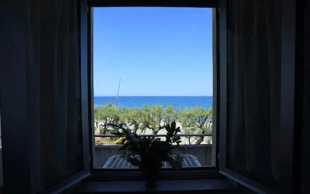 Nettuno Beach
