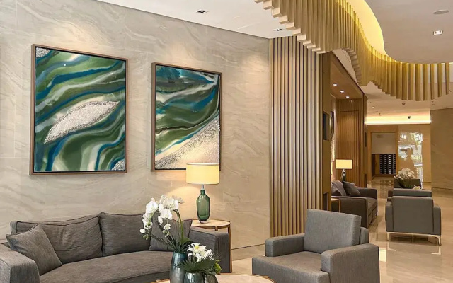 Chic Studio in Lush Residences Near Circuit Makati