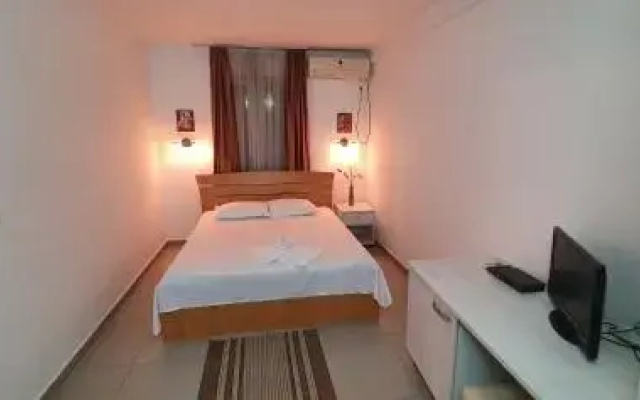 Guesthouse Evro Set