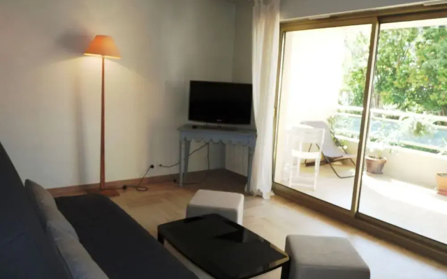 Studio Bella