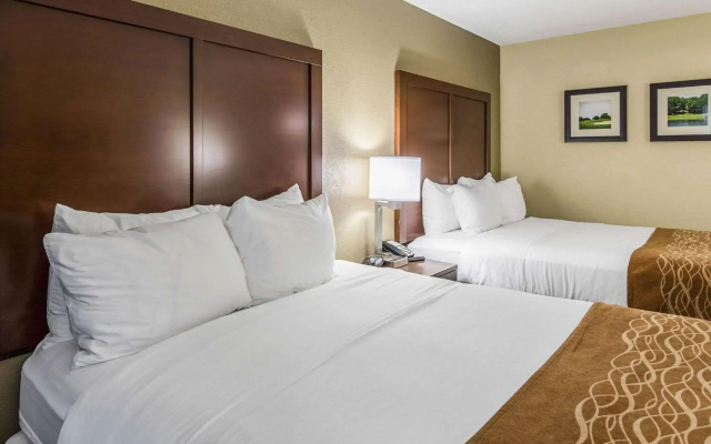 Comfort Inn & Suites Greenwood near University