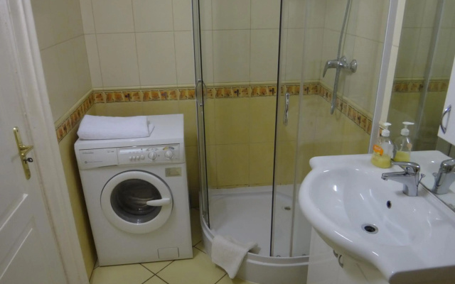 M Apartment