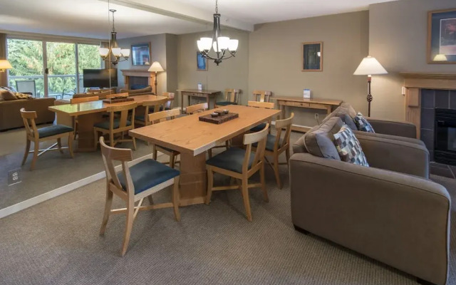 Woodrun Lodge by Whistler Premier