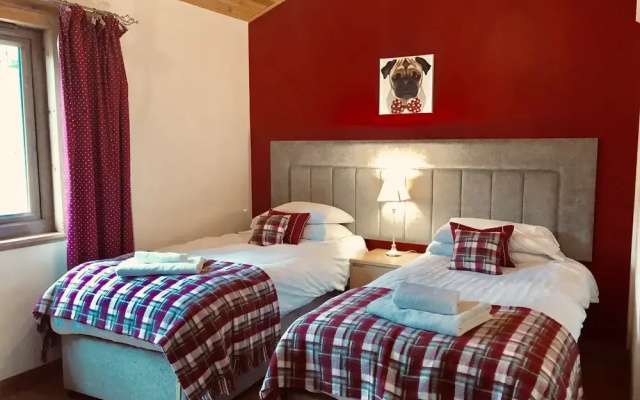 Mountain Ash Lodge