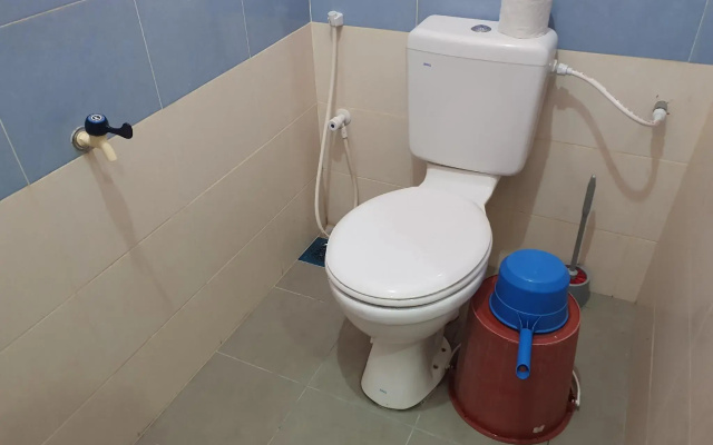 Oyo 90304 Persada Hasra Homestay